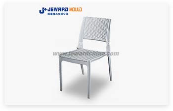 Классическая ротанговая форма стула